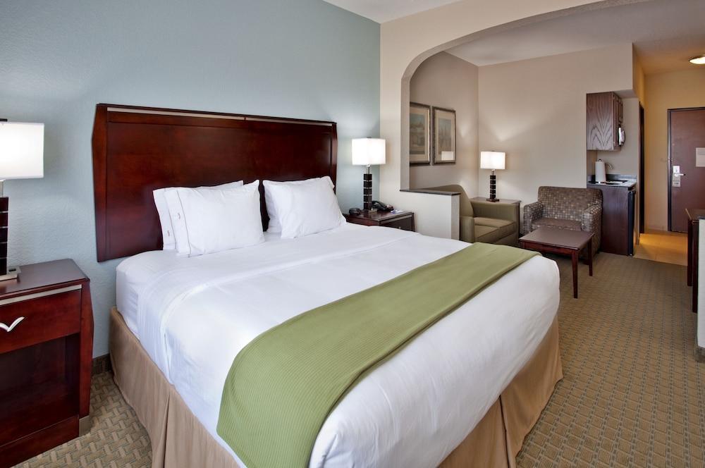 Express & By Ihg Pittsburg
