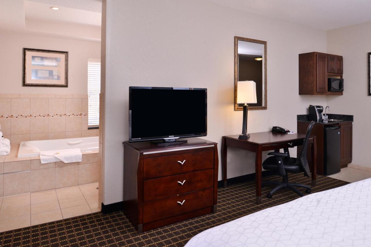 Hotel Express & By Ihg