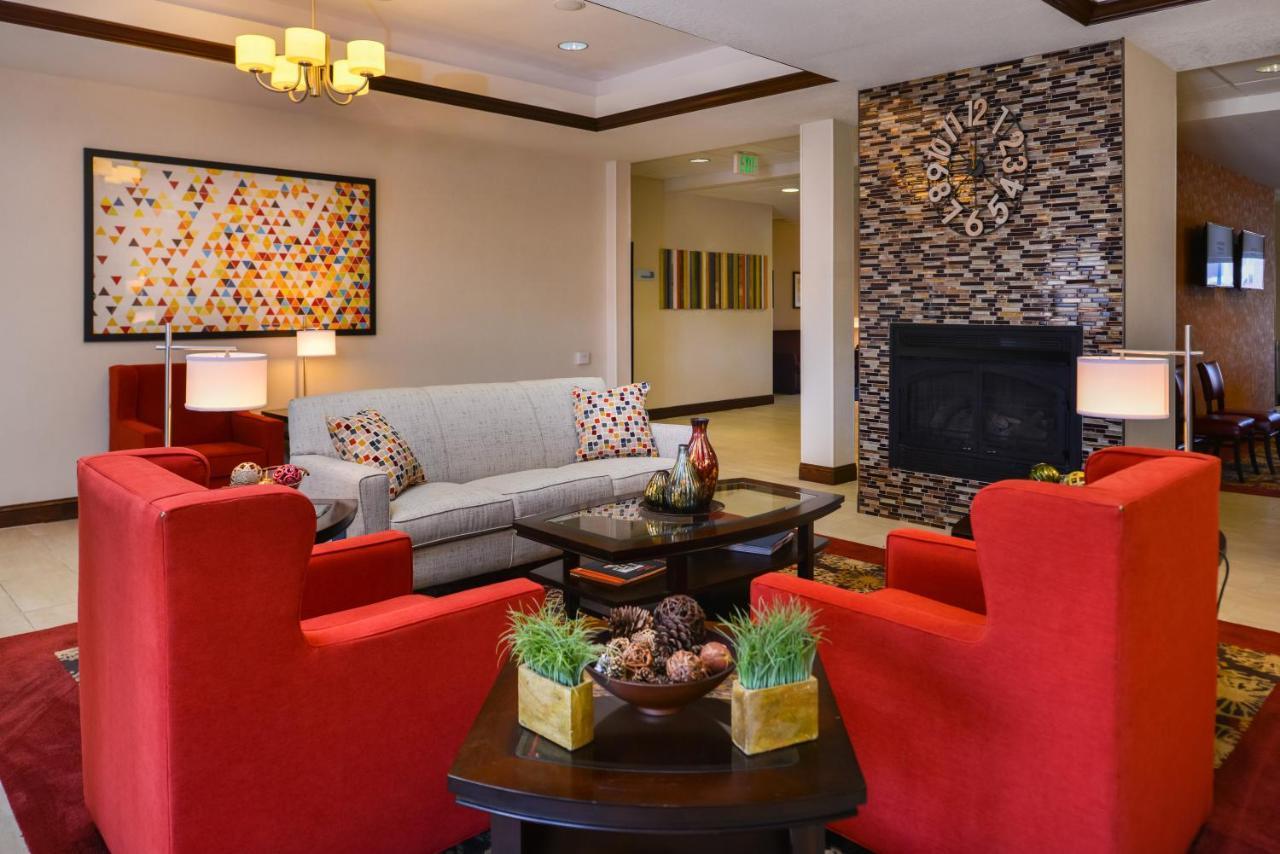 Express & By Ihg Hotel Pittsburg