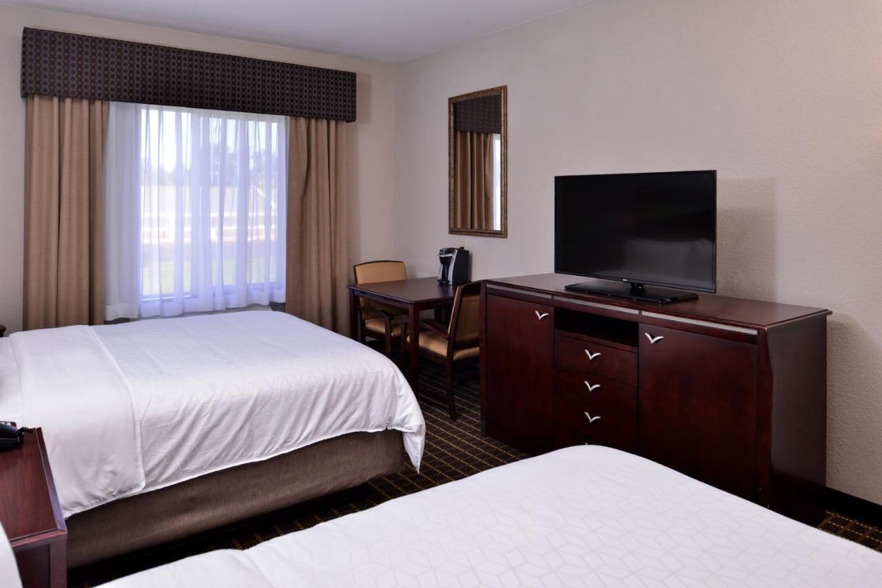 Express & By Ihg Hotel 2*